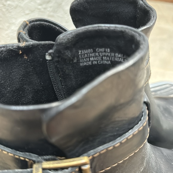 BOC ankle boots. 6 1/2 NEW. never worn. Gorgeous boots. - Picture 2 of 16